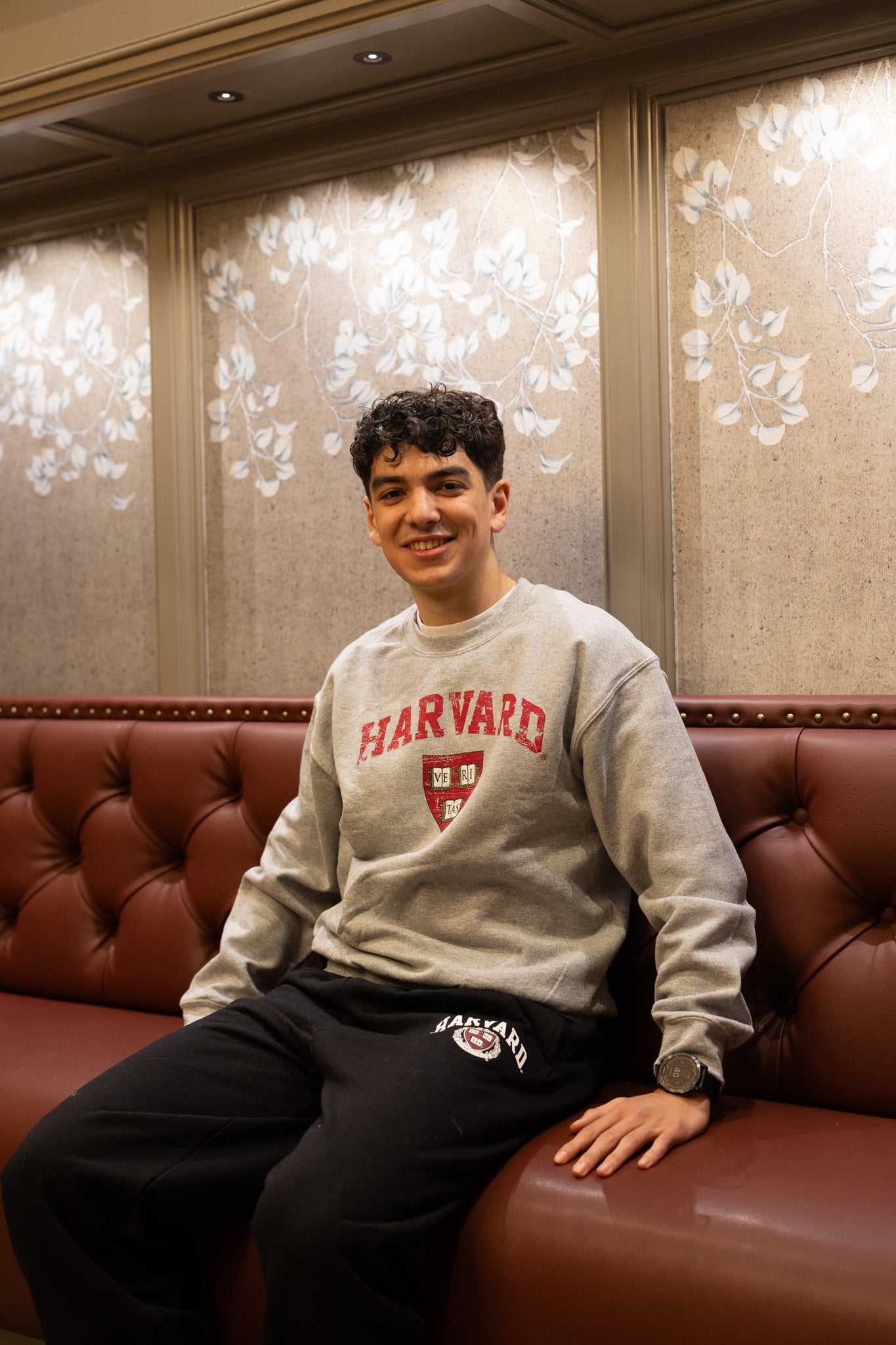 Vintage Crew Sweatshirt - The Harvard Shop