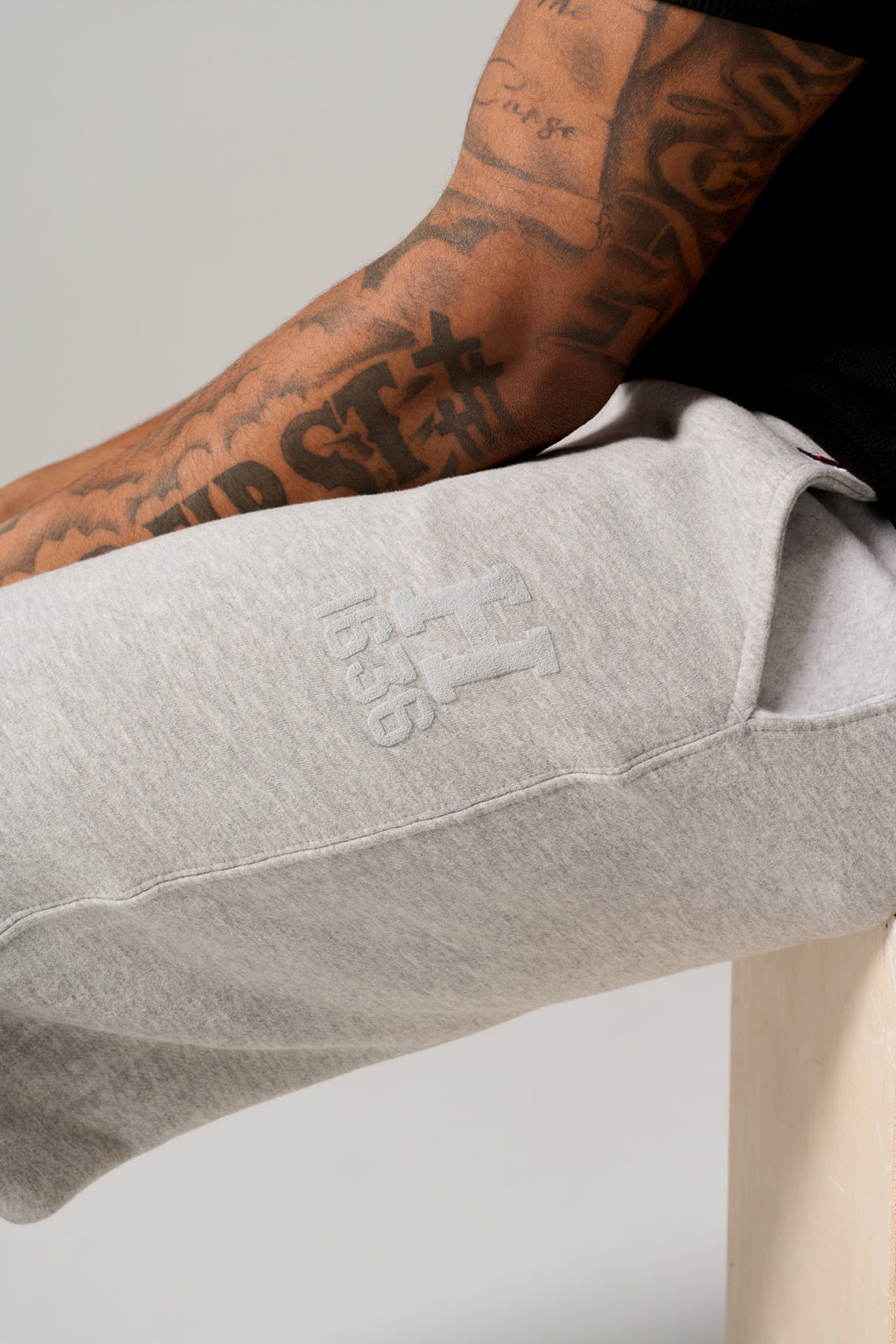 1636 H Sweatpants